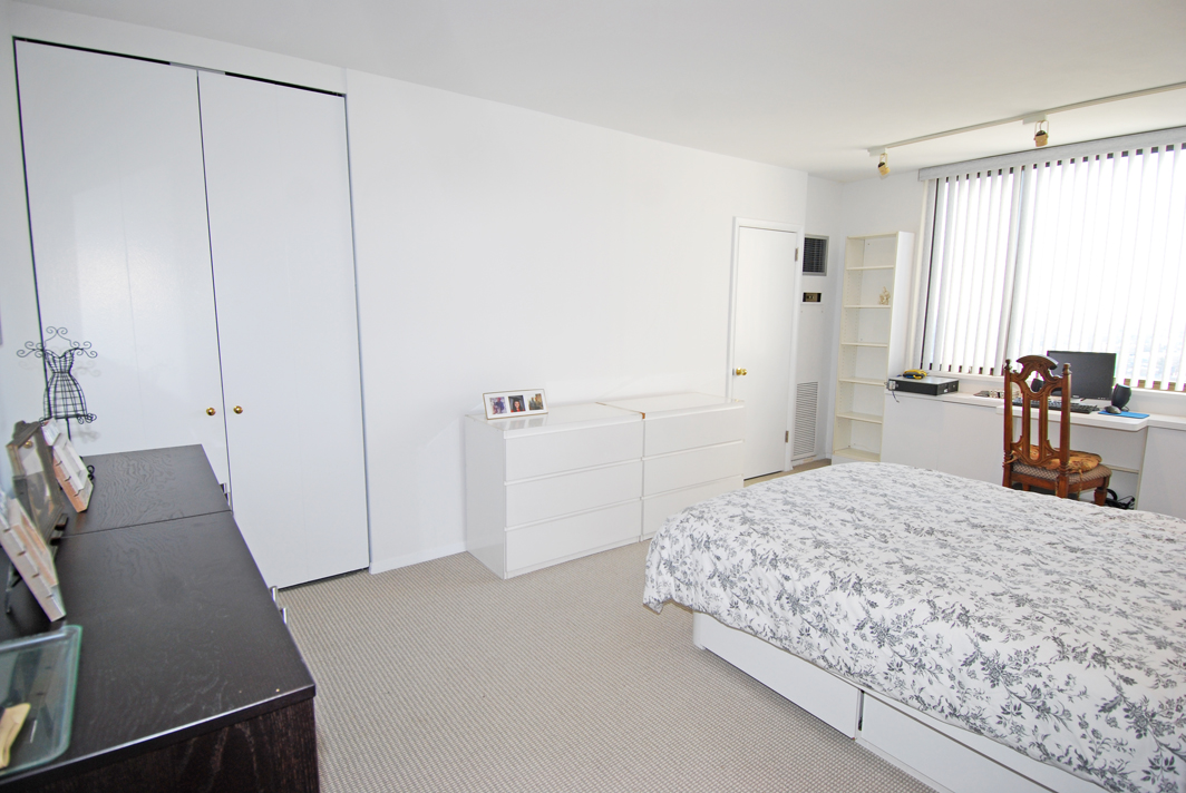 North Shore Towers Apt.