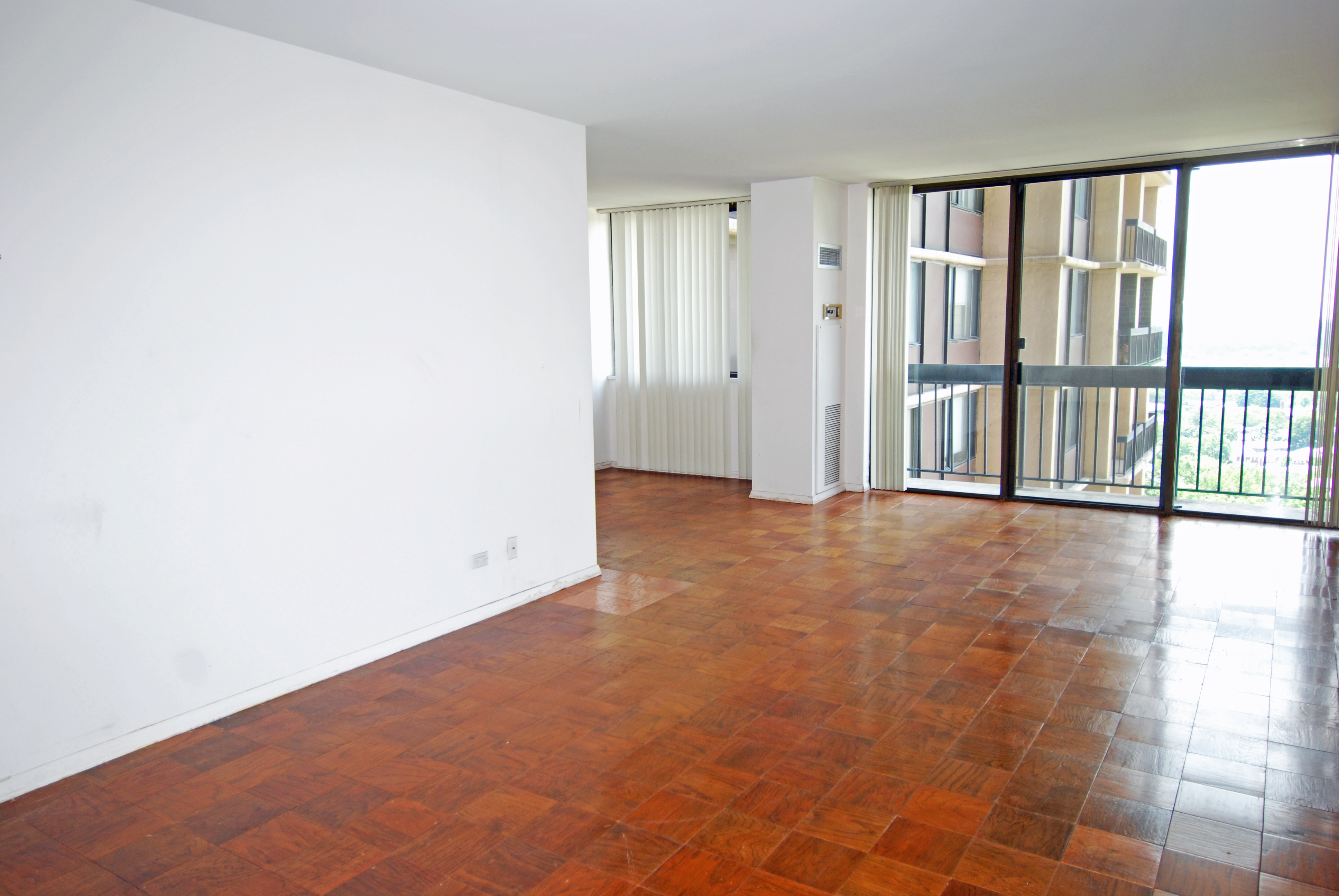 North Shore Towers Apt.