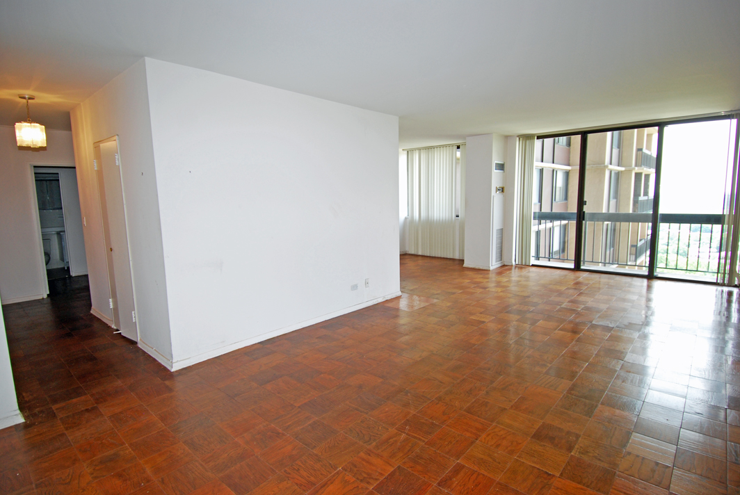 North Shore Towers Apt. 