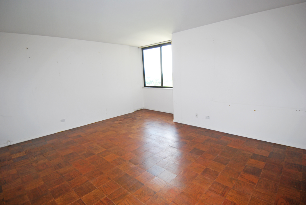 North Shore Towers Apt.