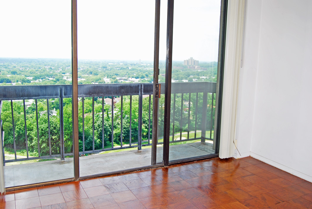 North Shore Towers Apt.