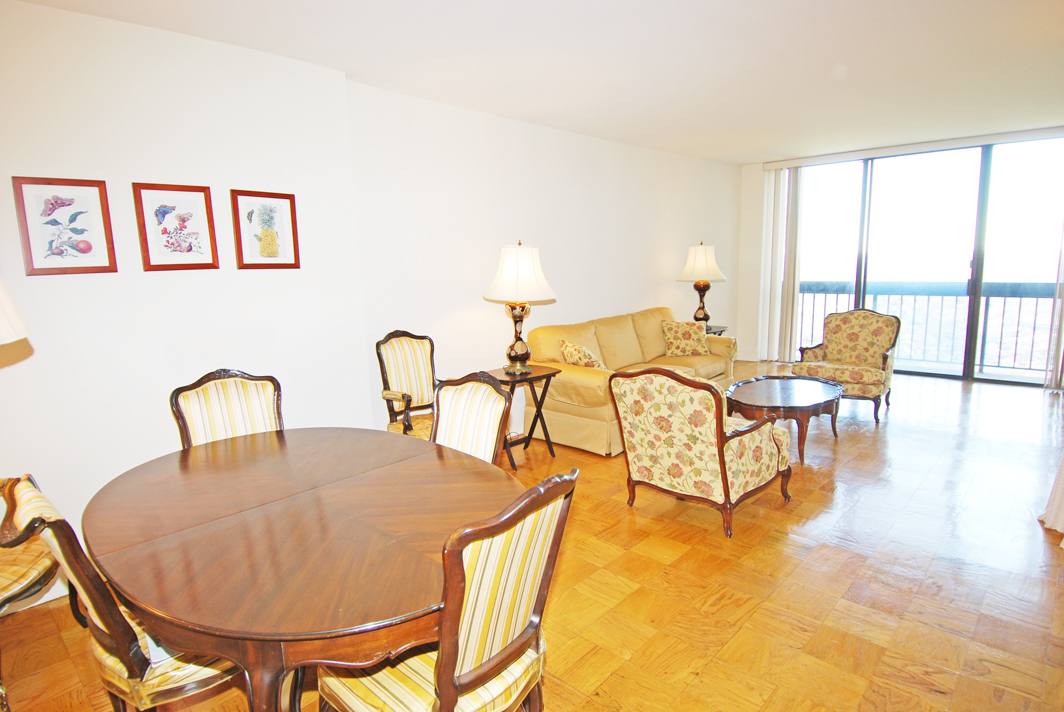 North Shore Towers Apt.