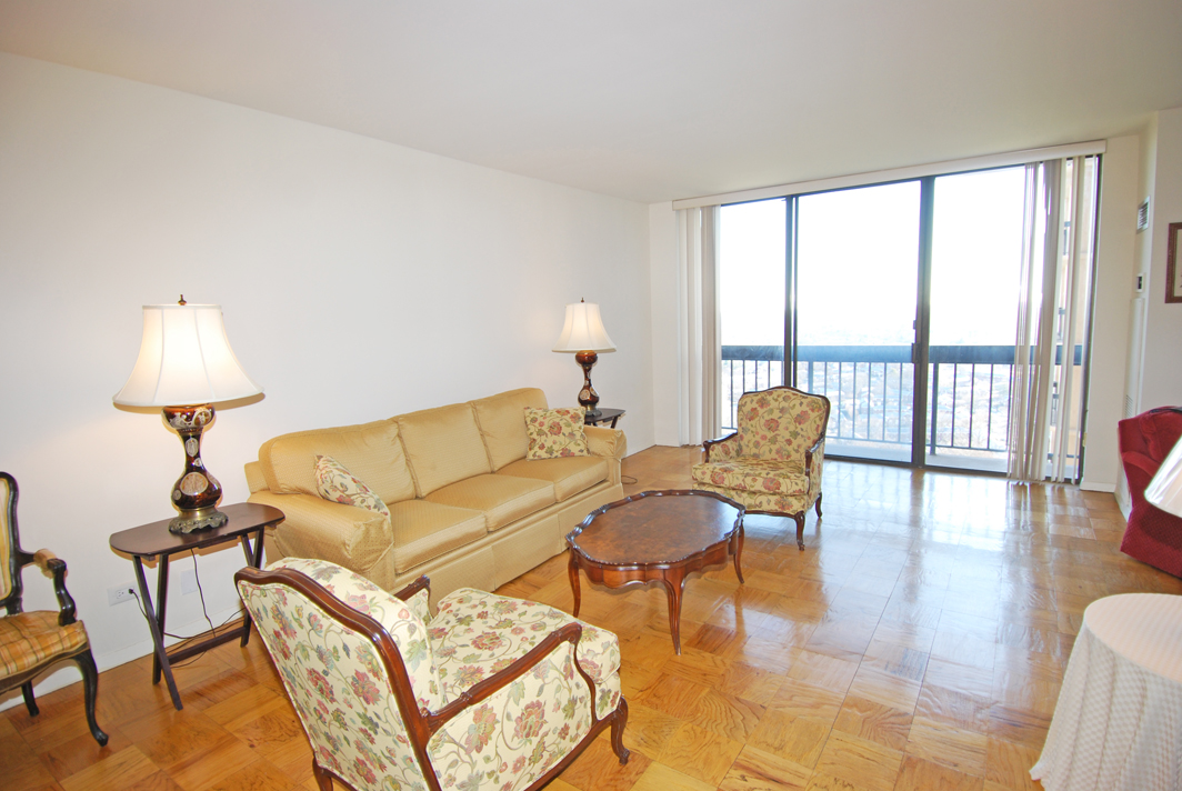 North Shore Towers Apt.