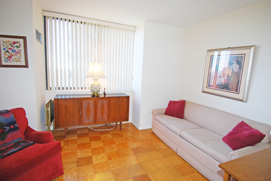 North Shore Towers Apt.