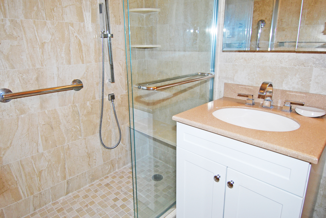 North Shore Towers Apt.