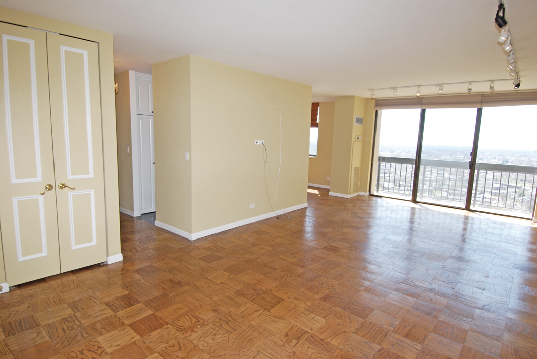 North Shore Towers Apt.