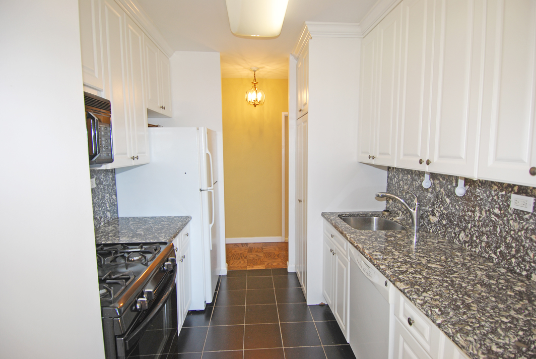 North Shore Towers Apt.