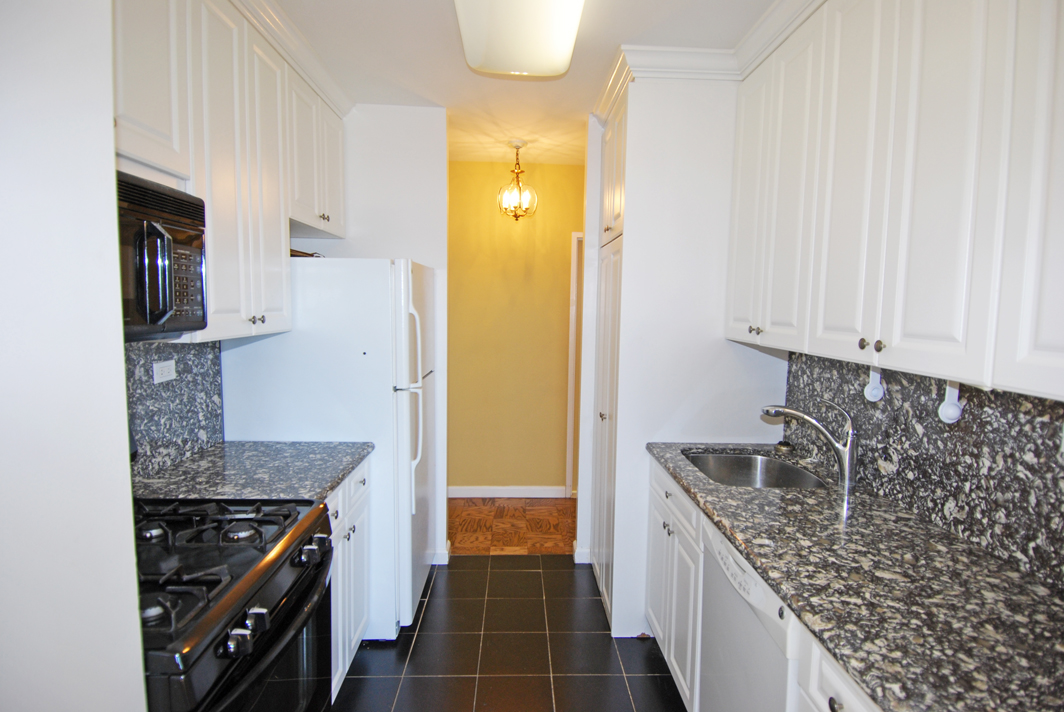 North Shore Towers Apt.