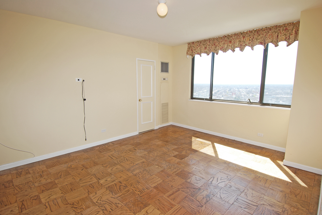 North Shore Towers Apt.