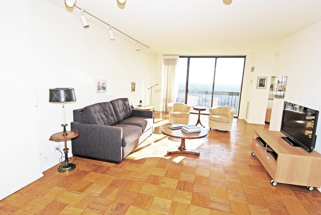 North Shore Towers Apt. 