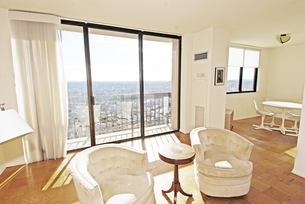 North Shore Towers Apt.