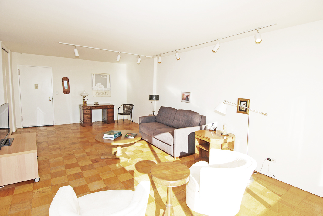 North Shore Towers Apt.