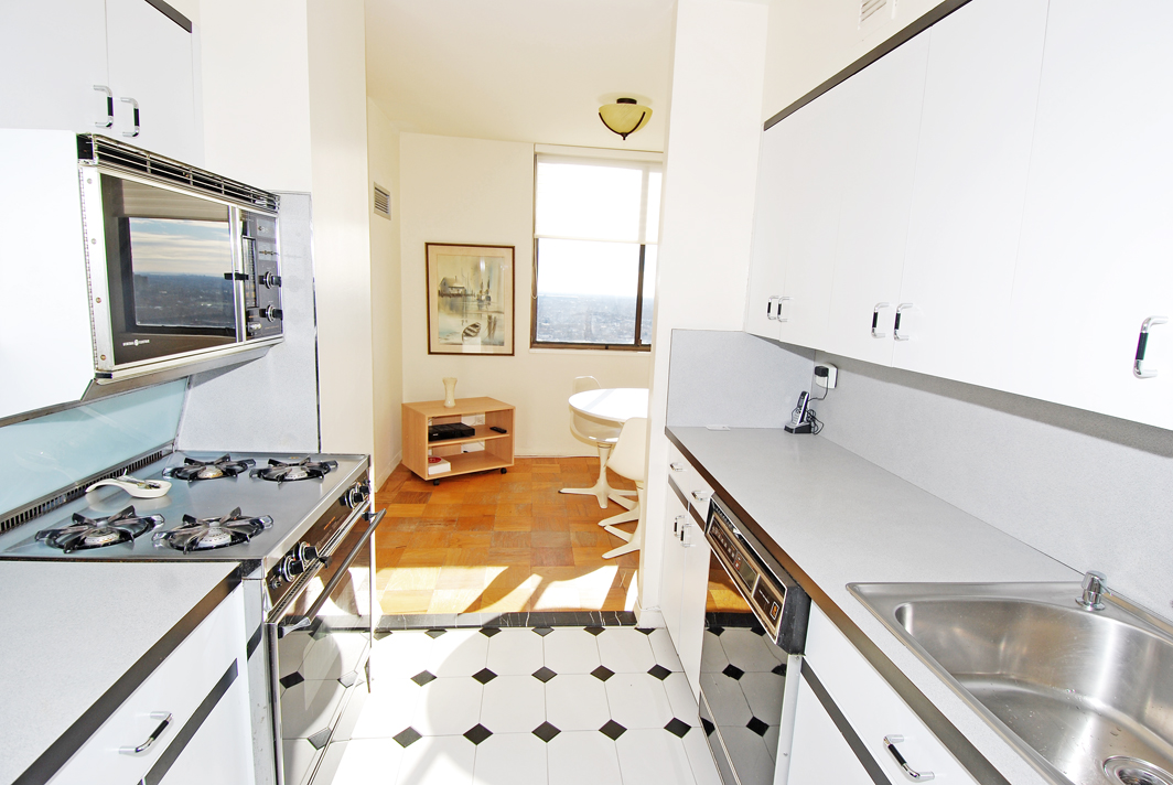 North Shore Towers Apt.