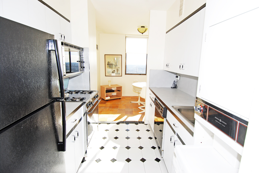 North Shore Towers Apt.