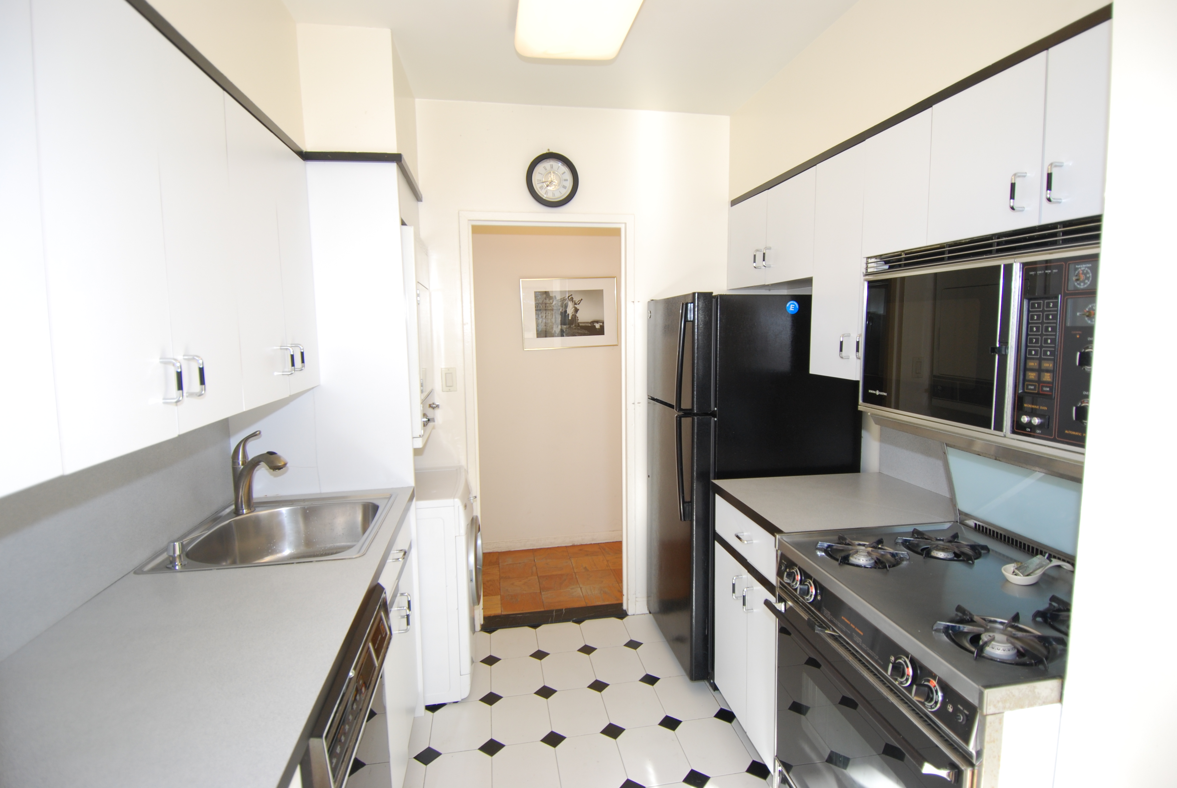 North Shore Towers Apt.