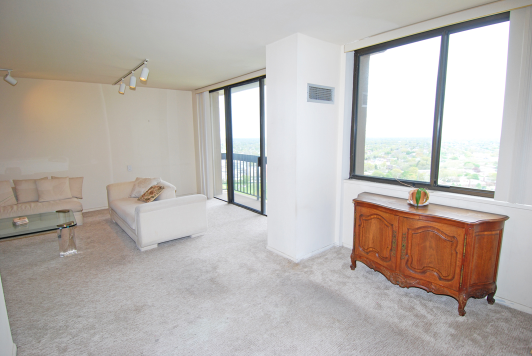 North Shore Towers Apt.