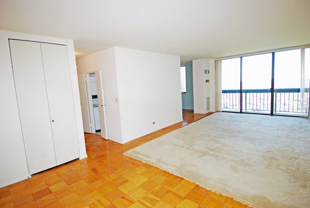 North Shore Towers Apt. 