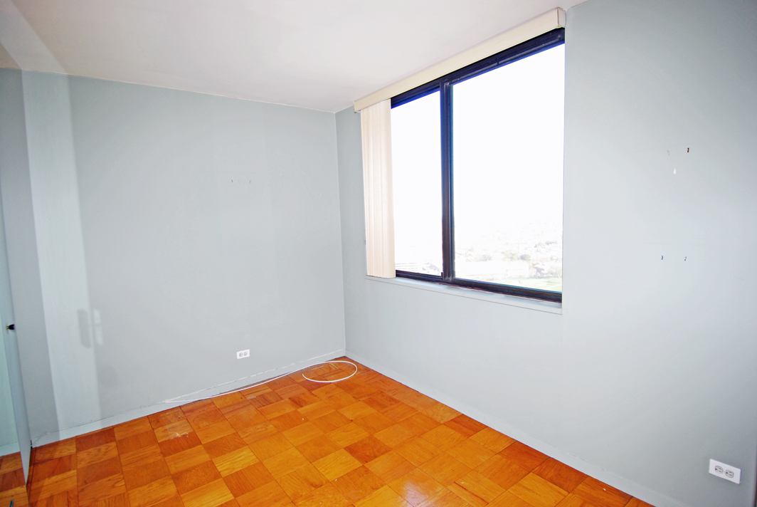 North Shore Towers Apt.