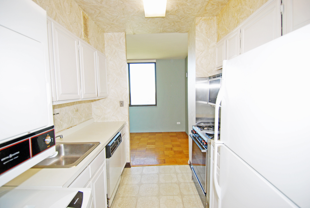 North Shore Towers Apt.