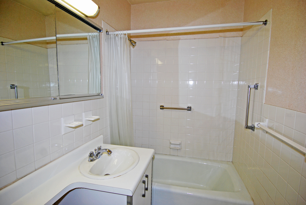 North Shore Towers Apt.