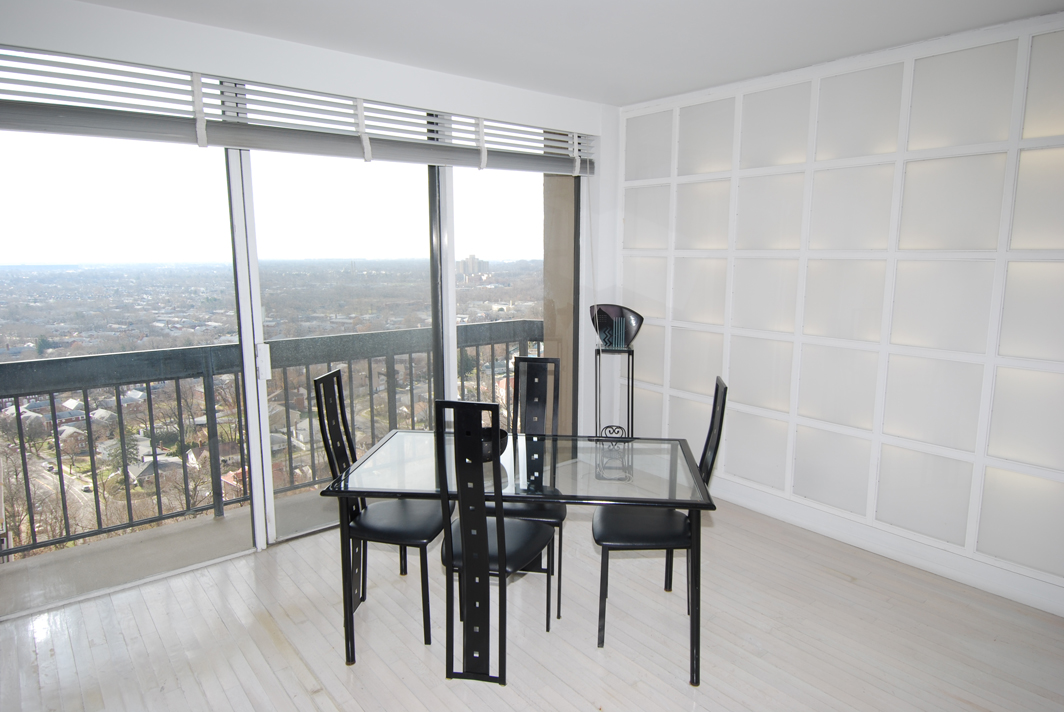 North Shore Towers Apt.