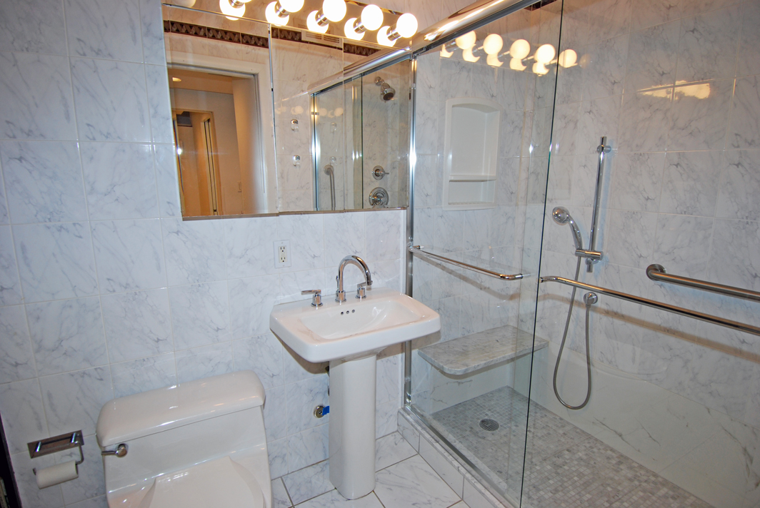 North Shore Towers Apt.