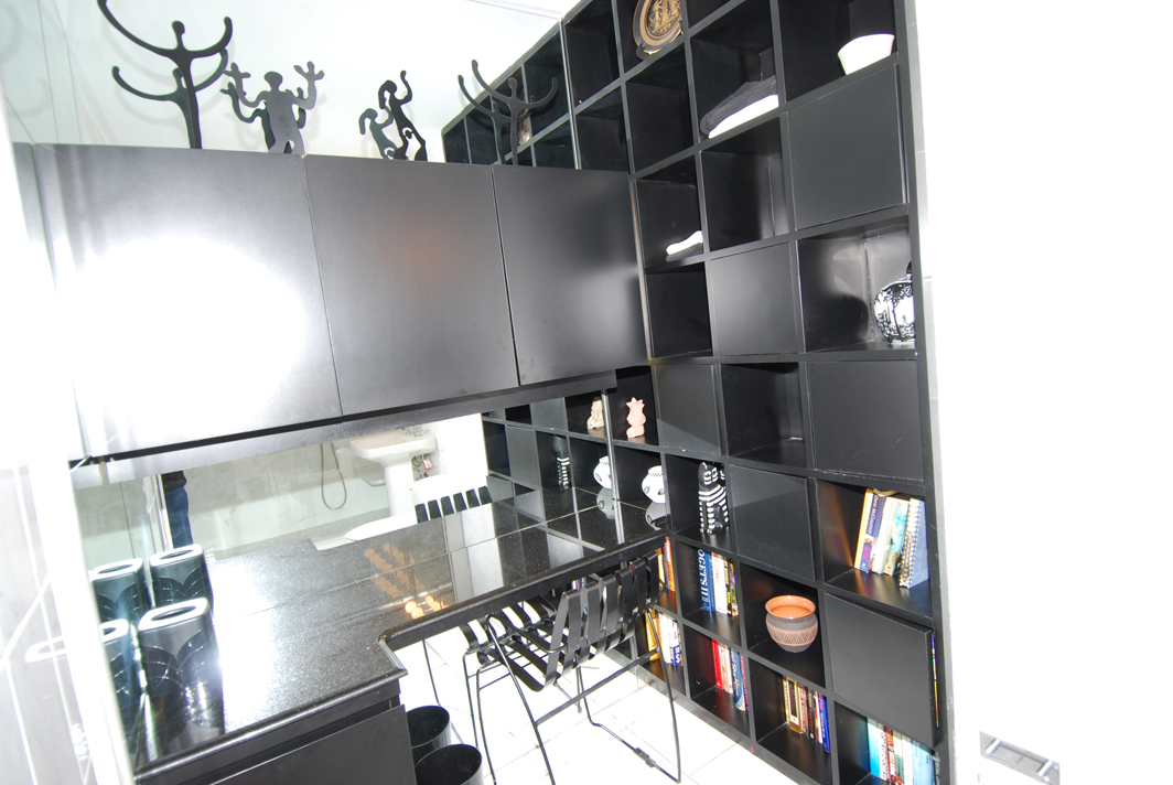 North Shore Towers Apt.