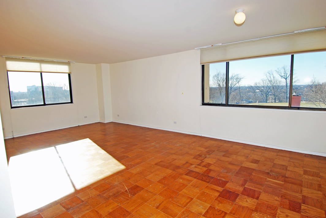 North Shore Towers Apt. 