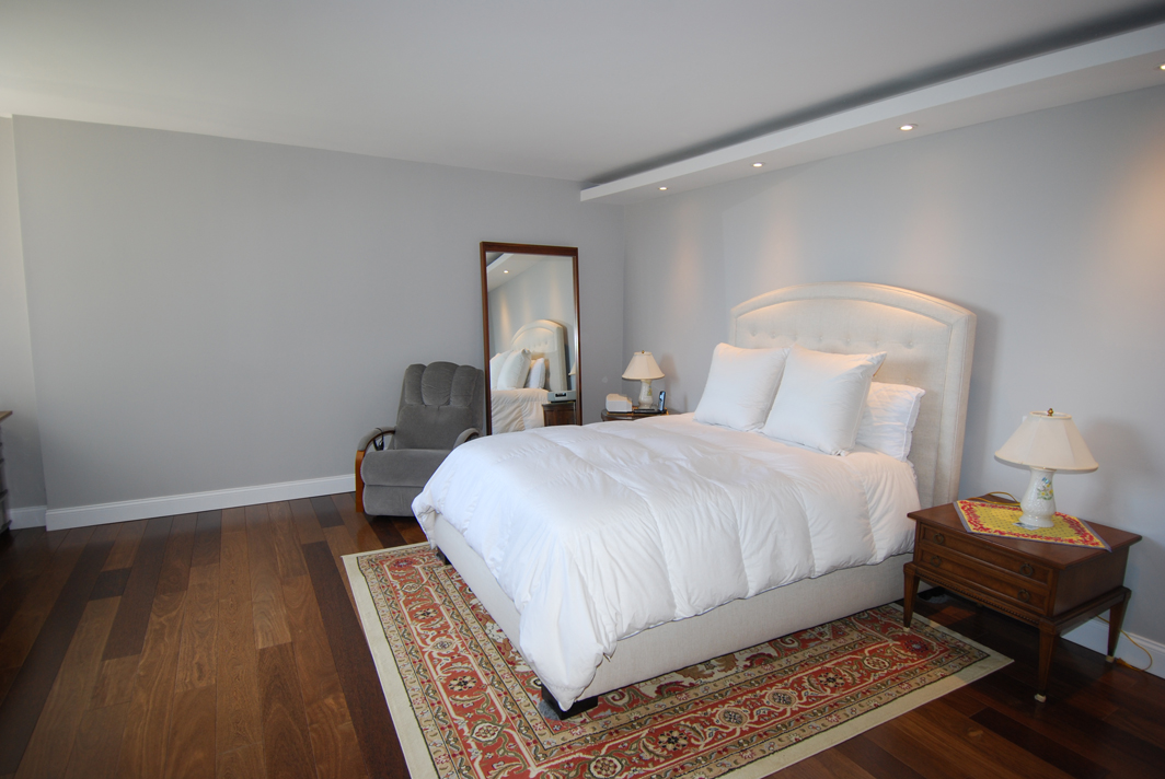 North Shore Towers Apt.