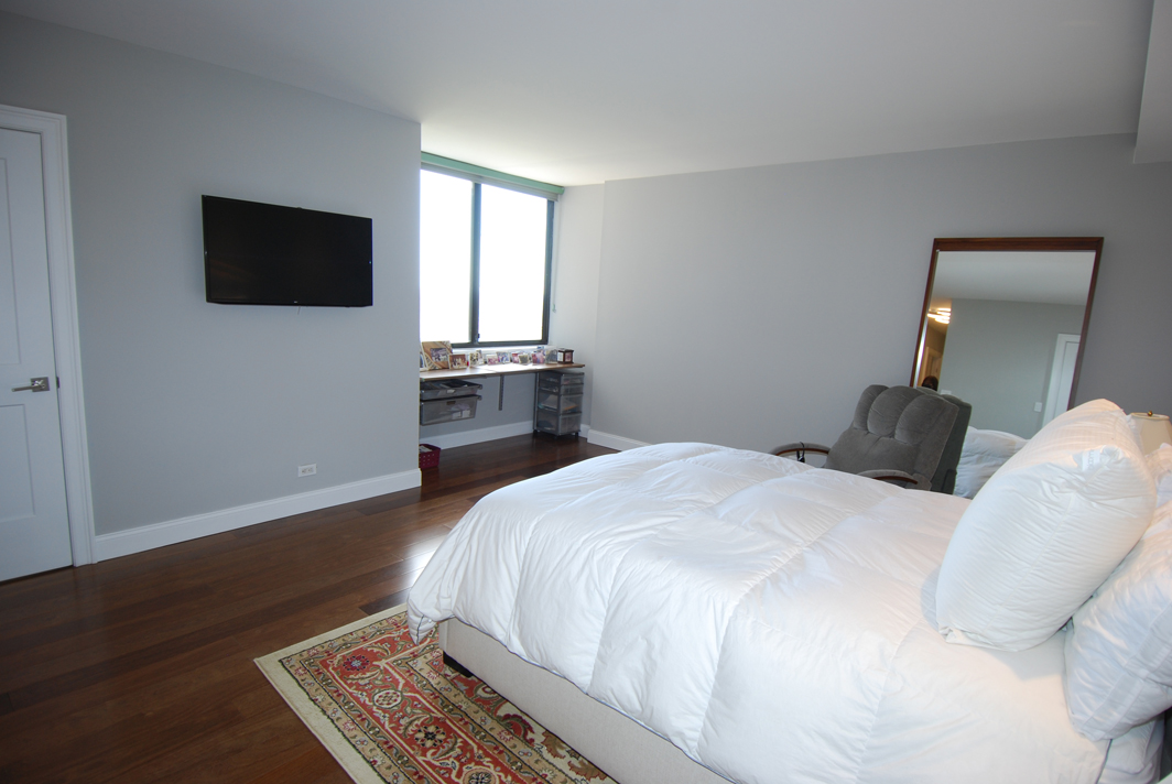 North Shore Towers Apt.