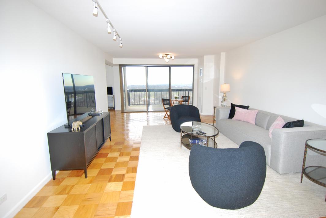 North Shore Towers Apt.