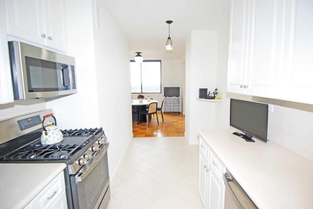 North Shore Towers Apt.