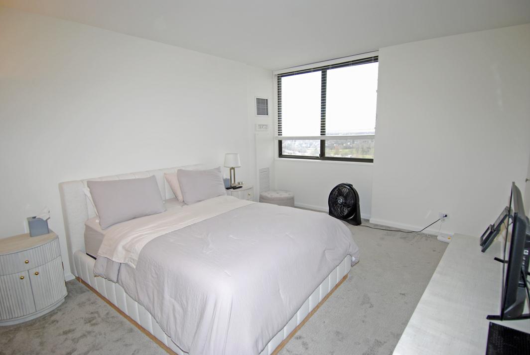 North Shore Towers Apt.