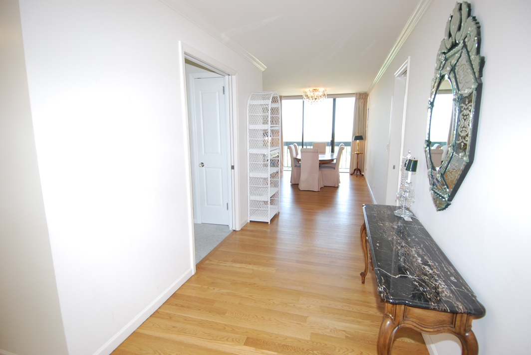 North Shore Towers Apt. 