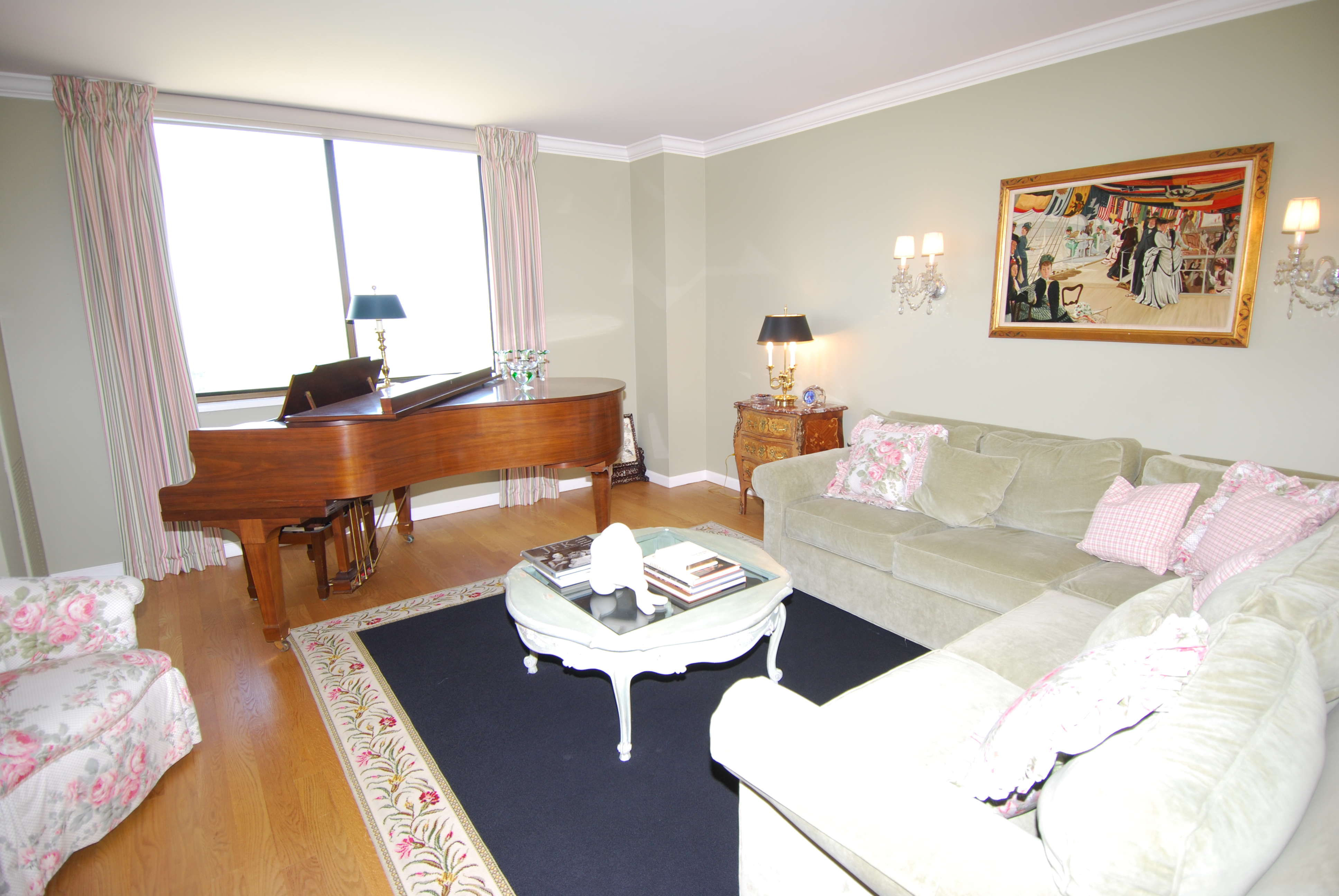 North Shore Towers Apt.