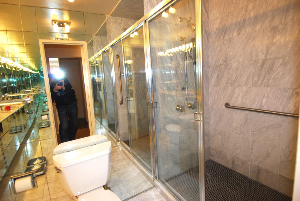 North Shore Towers Apt.