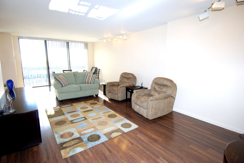 North Shore Towers Apt.