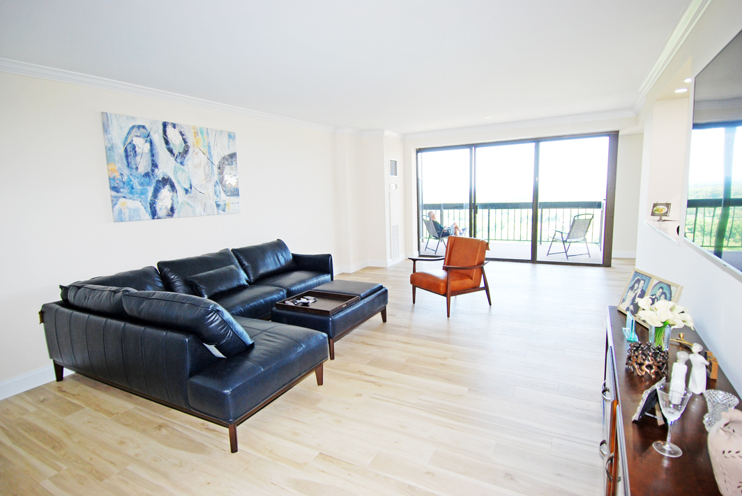 North Shore Towers Apt.