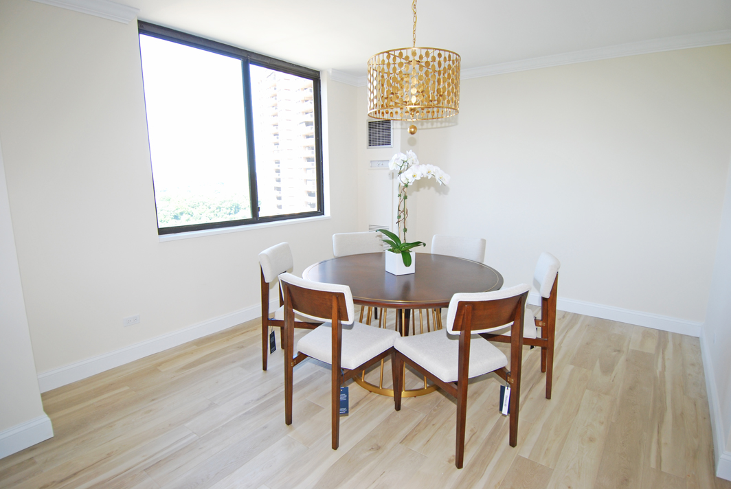 North Shore Towers Apt.