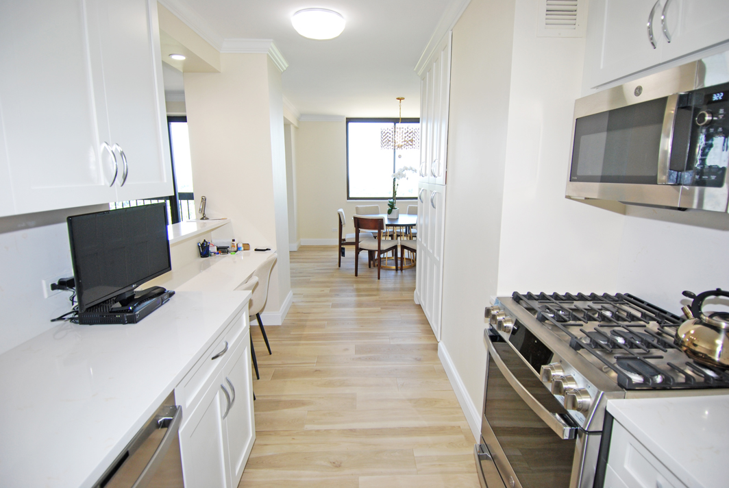 North Shore Towers Apt.