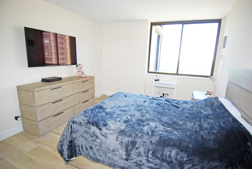 North Shore Towers Apt.