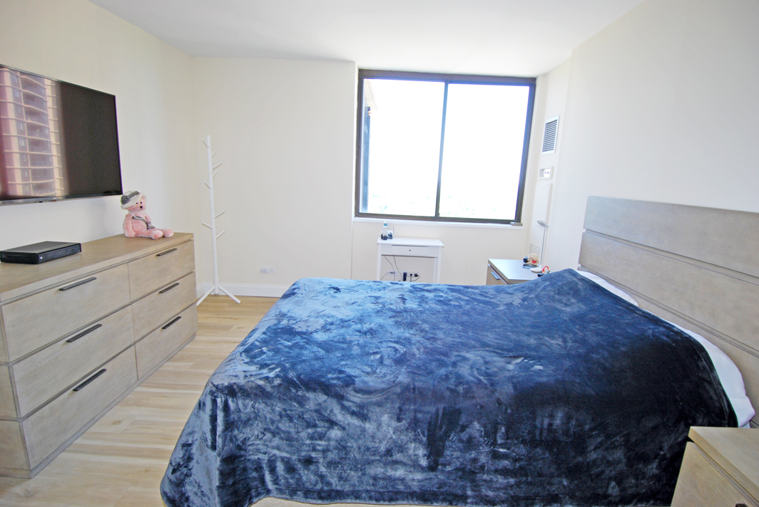 North Shore Towers Apt.