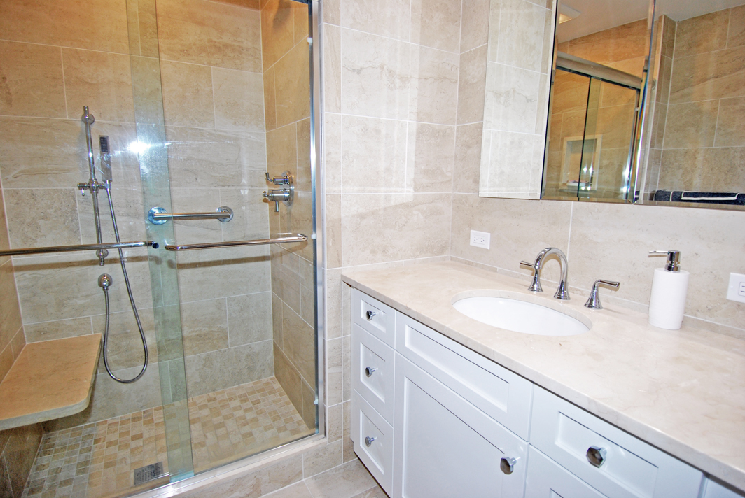 North Shore Towers Apt.