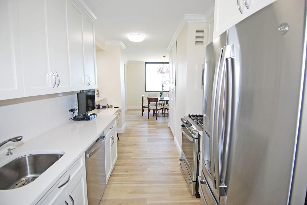 North Shore Towers Apt.