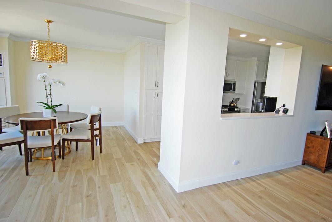 North Shore Towers Apt.