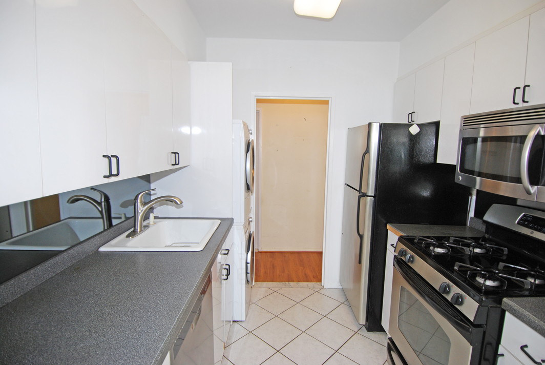 North Shore Towers Apartment