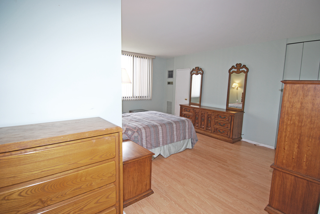 North Shore Towers Apartment