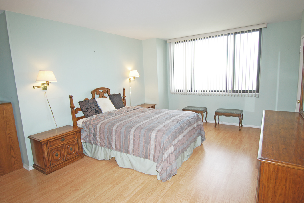 North Shore Towers Apartment