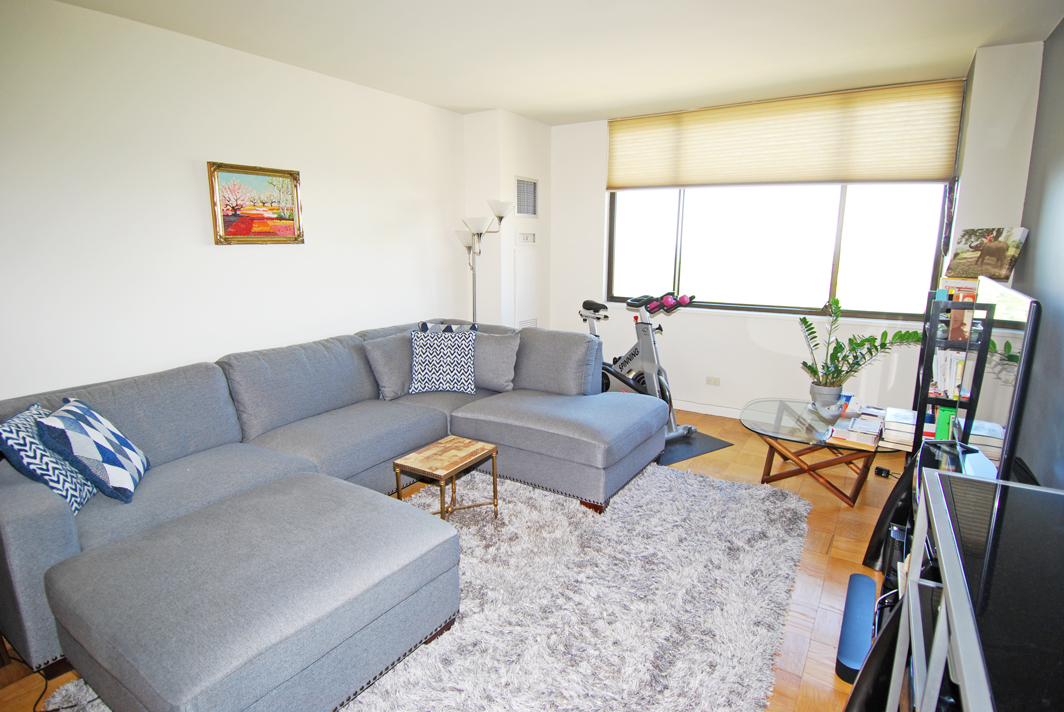 North Shore Towers Apt.