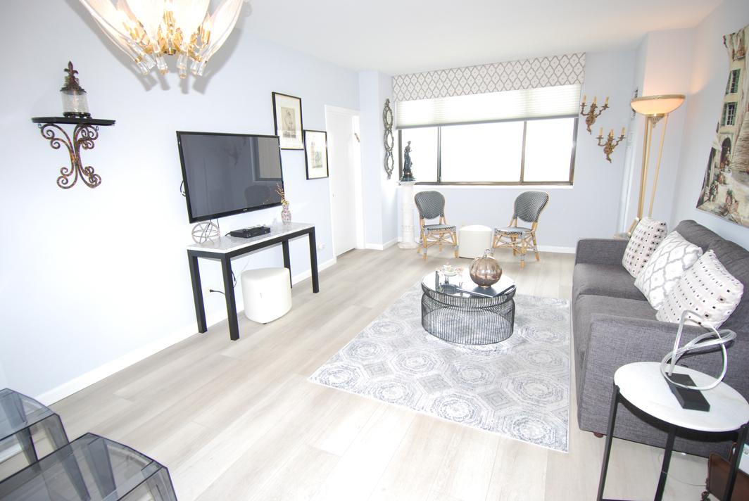 North Shore Towers Apt.